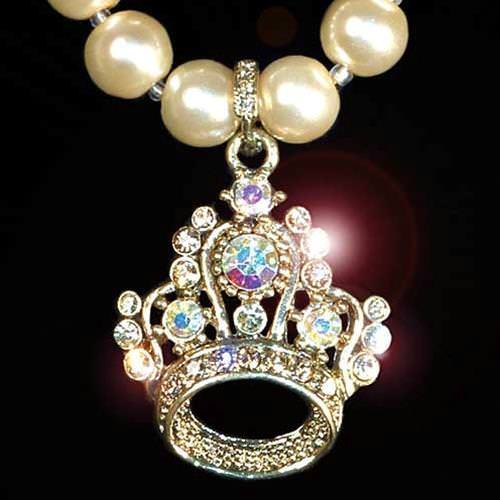 Picture of Crown of Pearls Necklace & Earrings