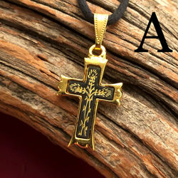Small Gold Cross Pendant - Pointed Style - Pattern A