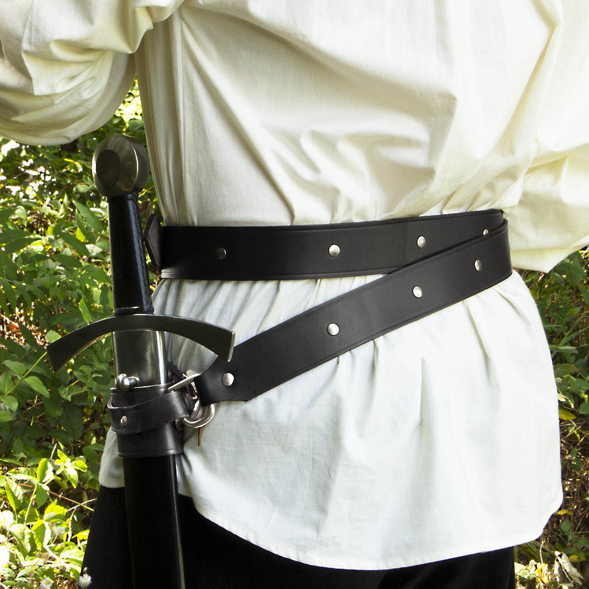 Medieval Leather Belt | tyello.com