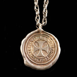 metal Knights Templar Pendant resembles wax seal of the Order of the Knights Templar, has Latin inscription and thick 30” chain