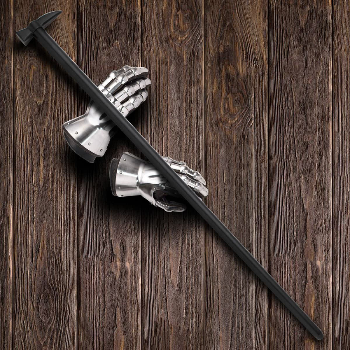 Medieval-style war hammer tops this lightweight cane with a black Beechwood shaft, rubber tip to protect floors